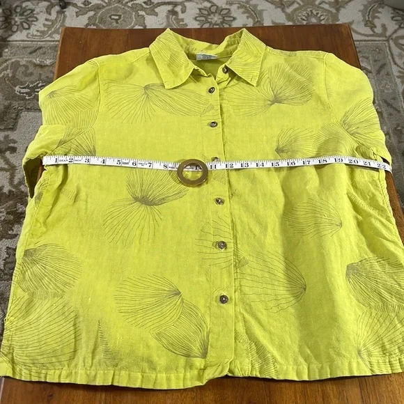 Click by Color Me Cotton lime green linen top with floating jelly fish motif - Picture 6 of 7